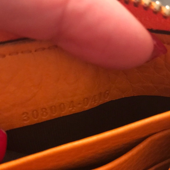 Gucci zip around wallet - Picture 6 of 6